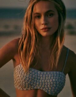 Gwen Detail Short Top - Blue Jeans 11 Gwen Detail Short Top - Blue Jeans -Women Clothing Sales GwenEmbroideryRingsShortTop Life 1