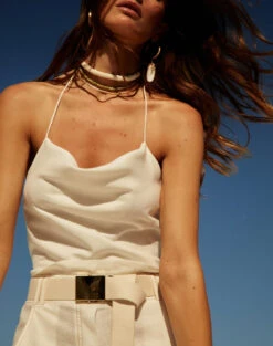 Accessories Shell Pendant - Gold -Women Clothing Sales white serena top mara short lifestyle 2 befab808 90d4 4726 bf6b 618625b7c104